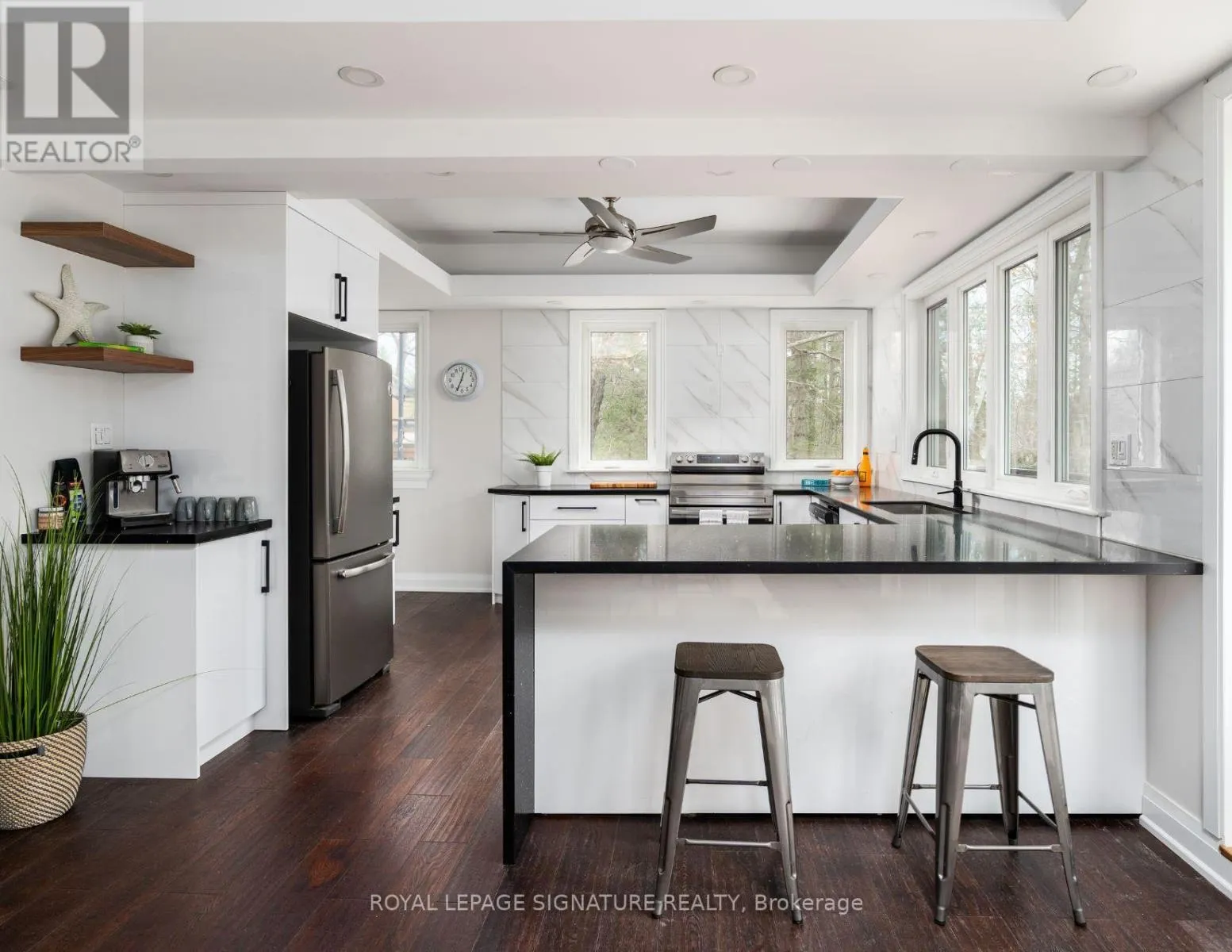 613 LONG LAKE ROAD