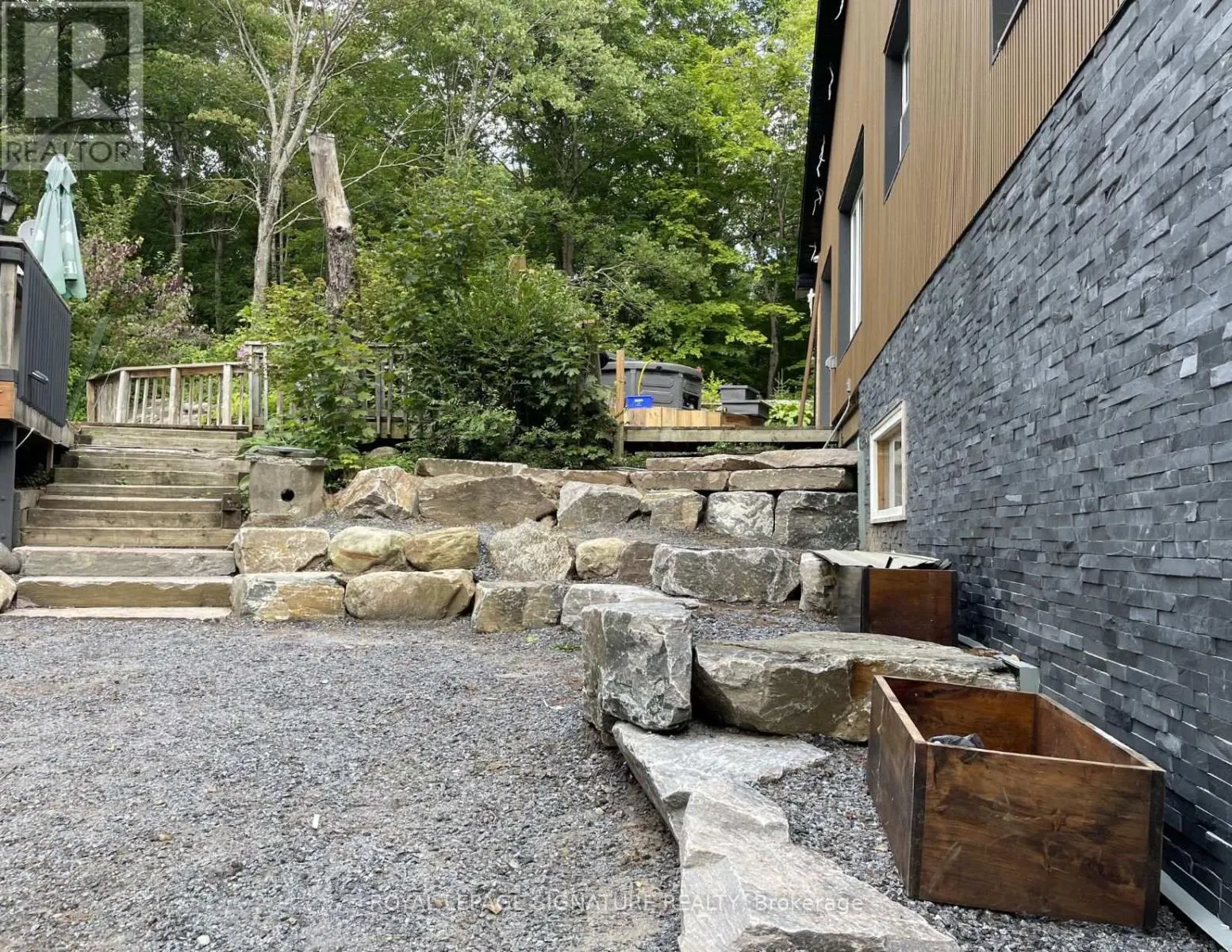 613 LONG LAKE ROAD