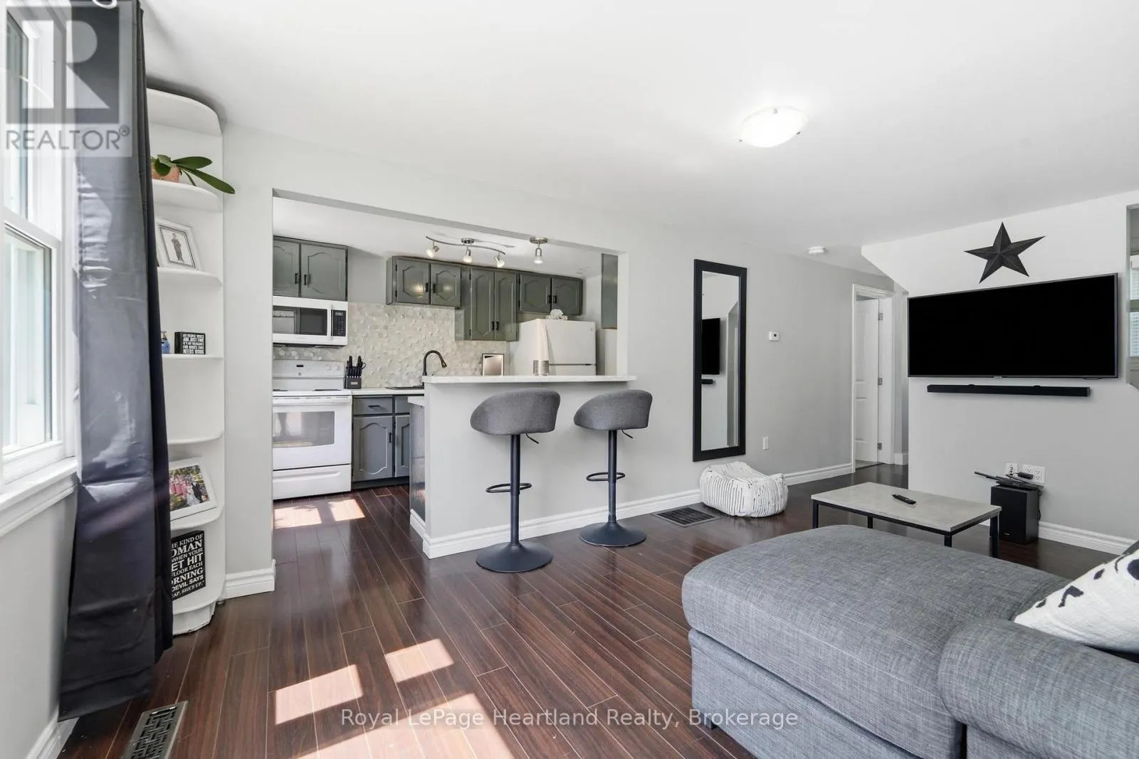 20 WILLIAM STREET S