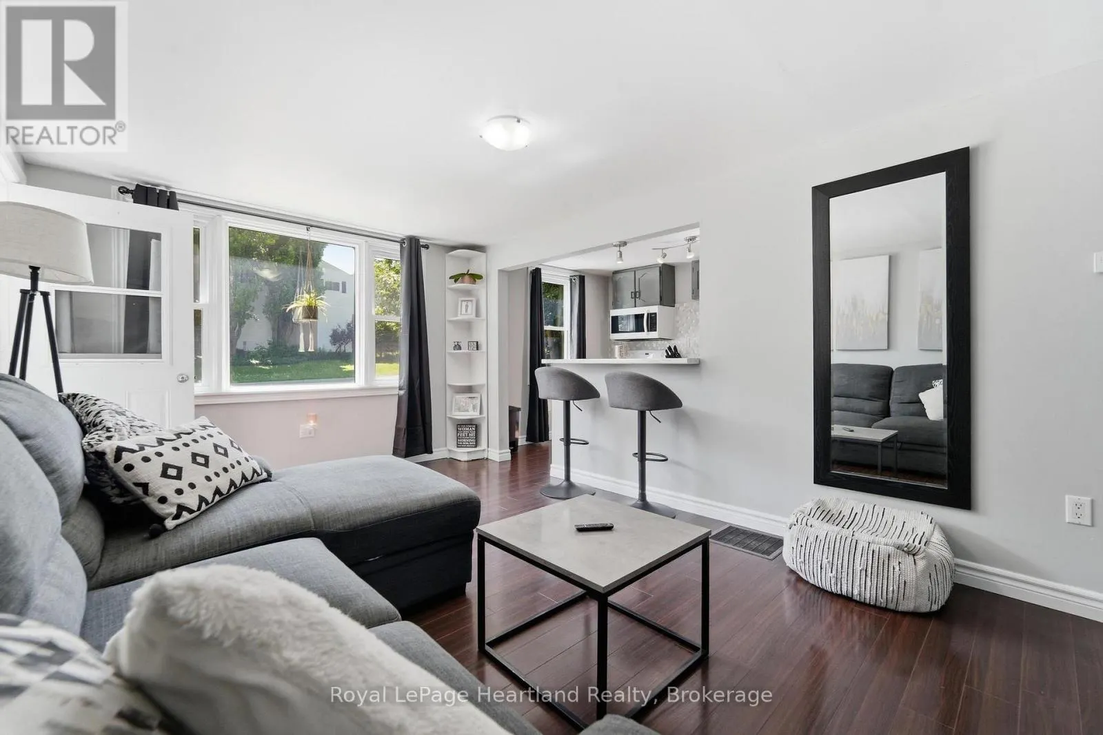 20 WILLIAM STREET S