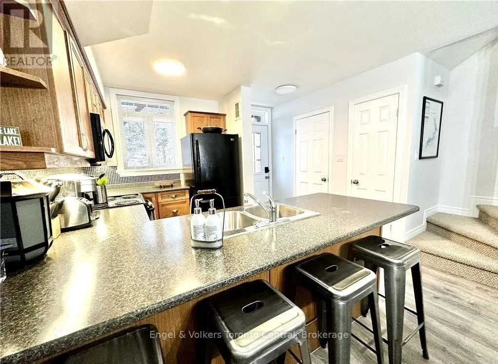 20 - 1579 ANSTRUTHER LAKE ROAD #20