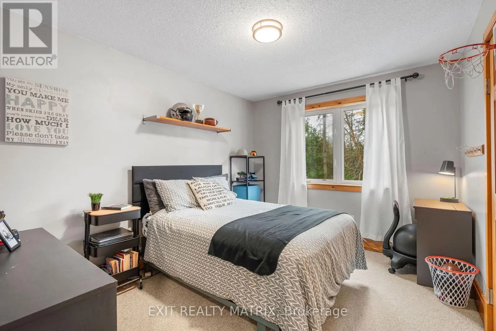 8010 IVESON DRIVE