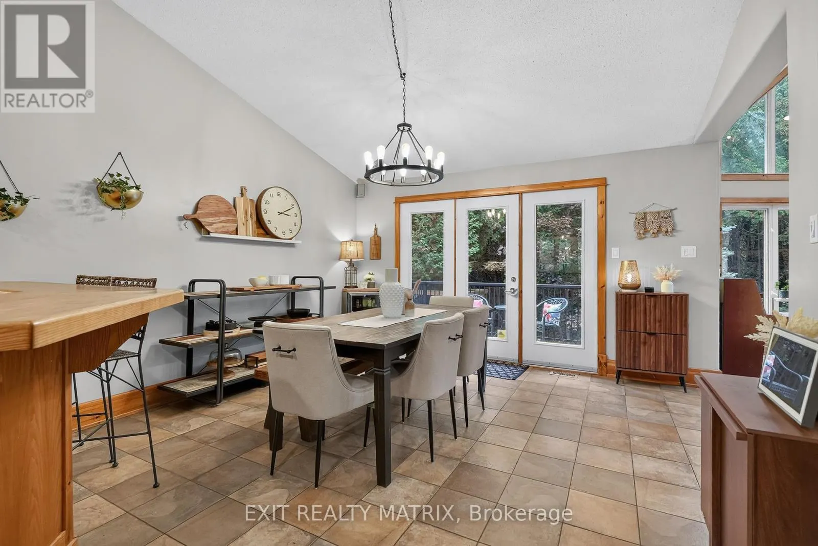 8010 IVESON DRIVE