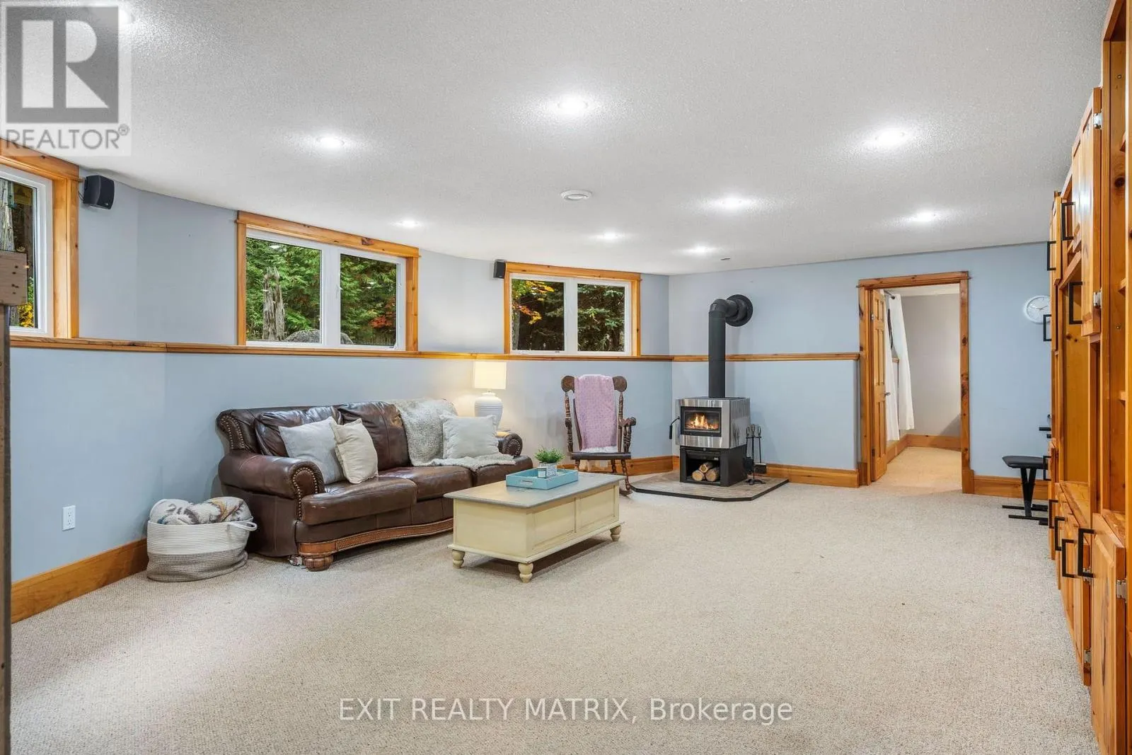 8010 IVESON DRIVE