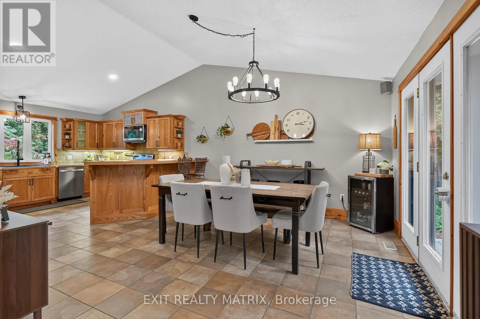 8010 IVESON DRIVE