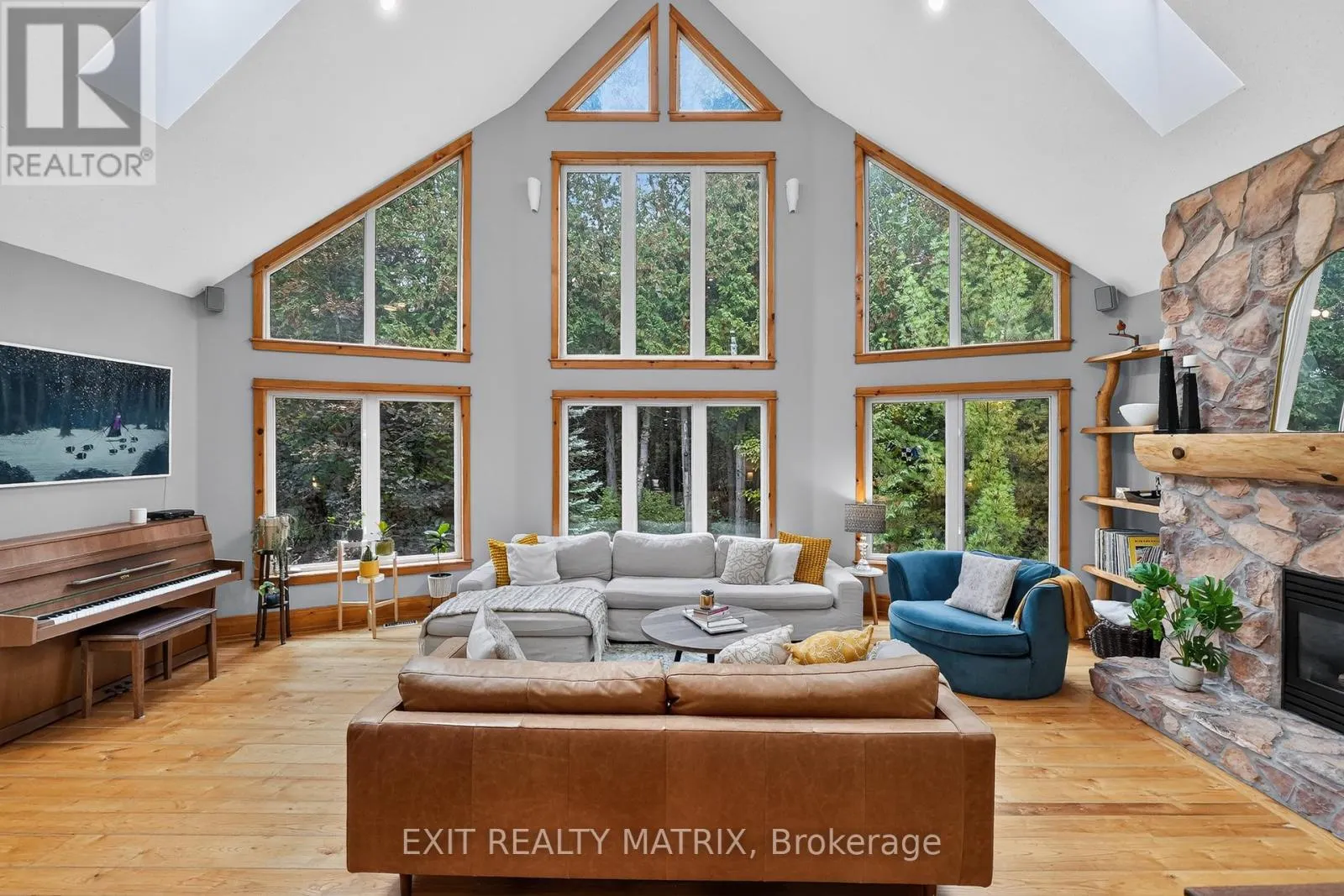 8010 IVESON DRIVE