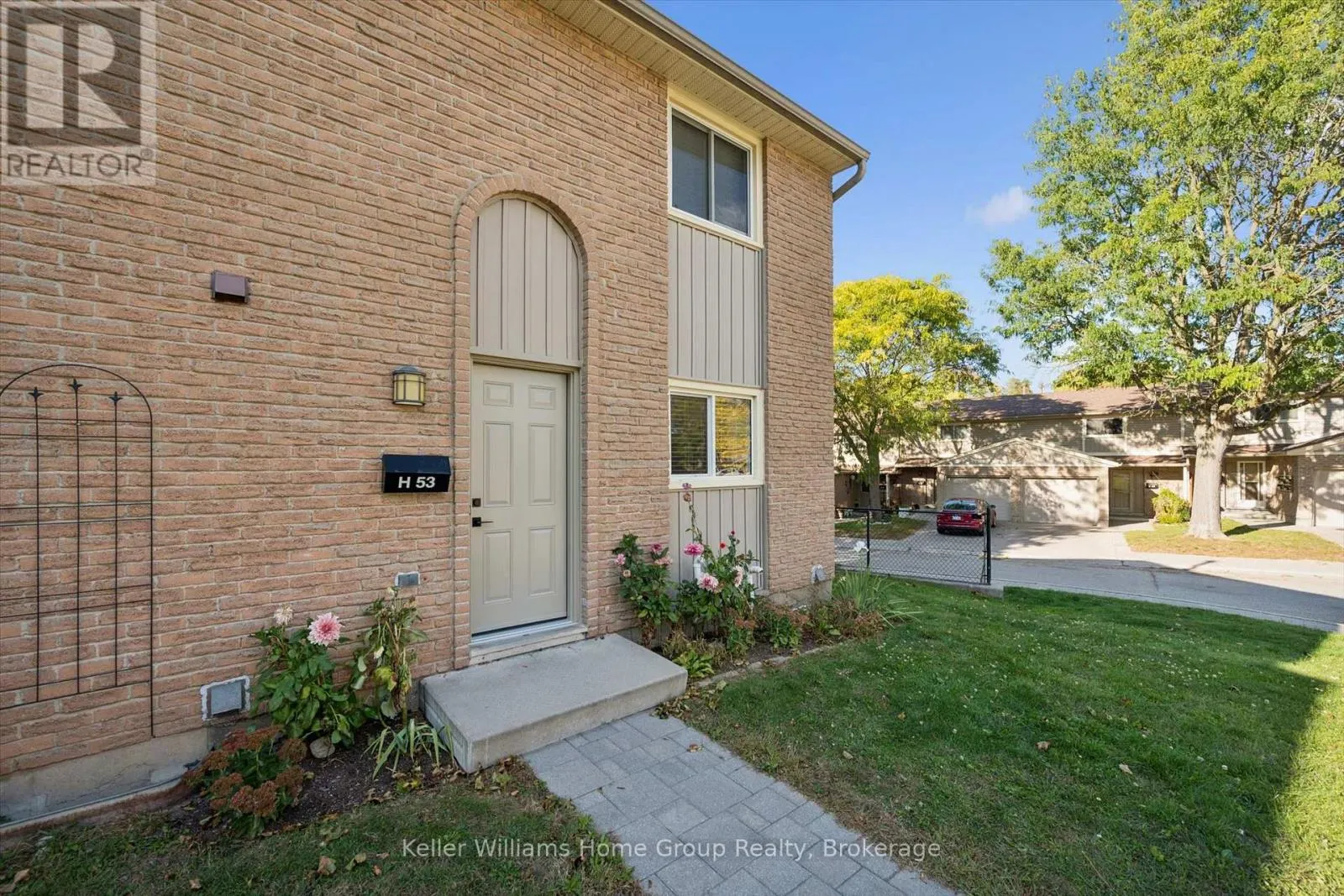 H53 - 223 PIONEER DRIVE W #H53