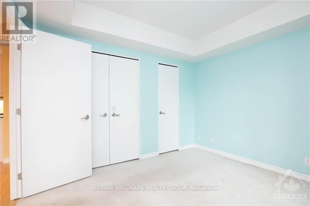 1405 - 445 LAURIER AVENUE W