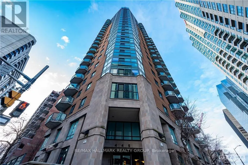 1405 - 445 LAURIER AVENUE W