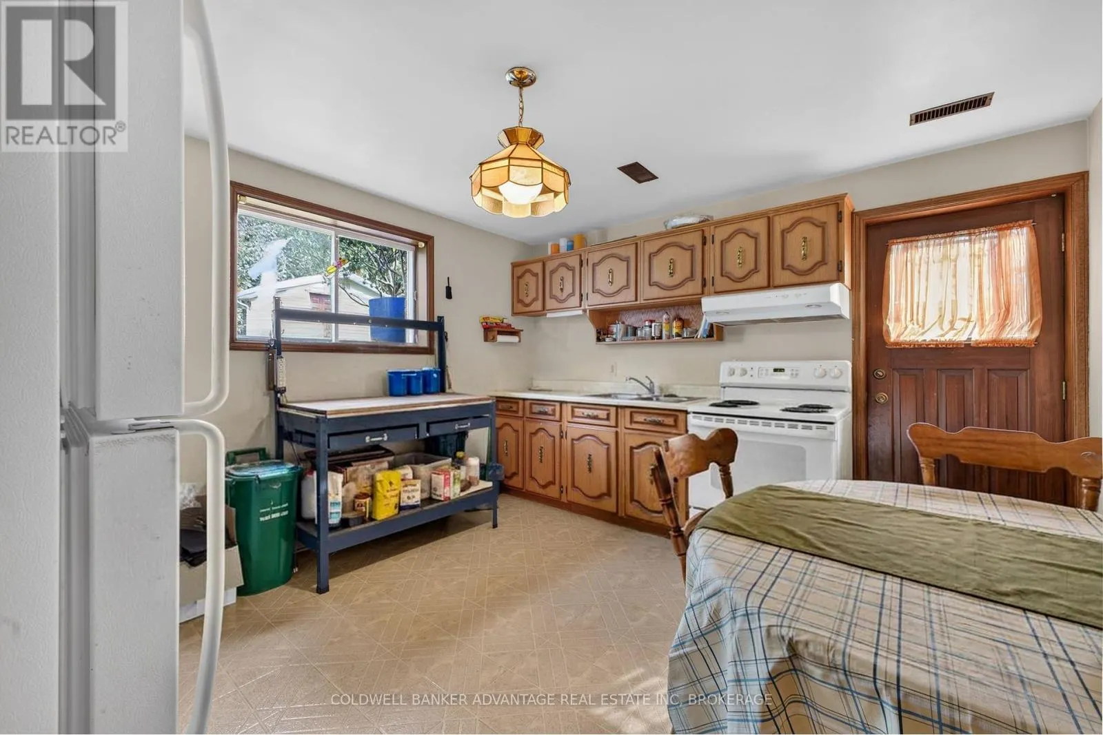 28 GLENPARK COURT