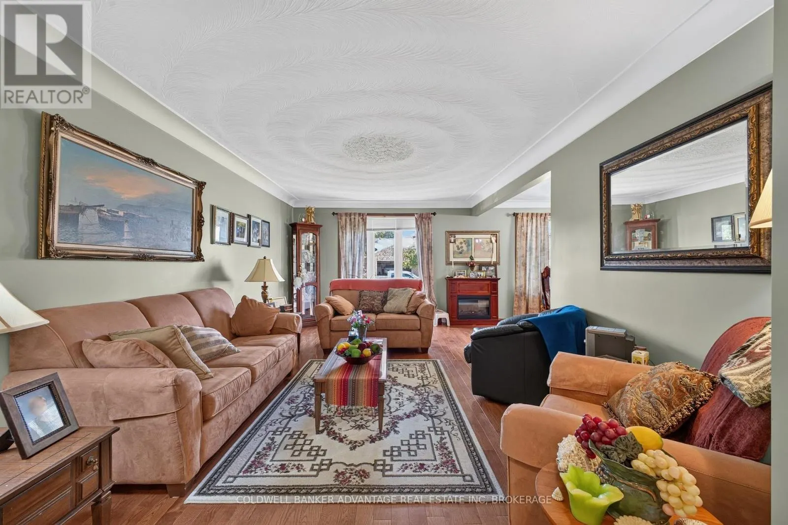 28 GLENPARK COURT