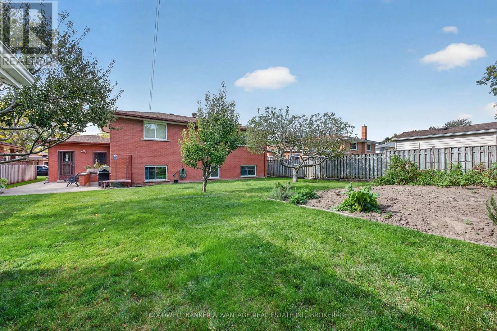 28 GLENPARK COURT