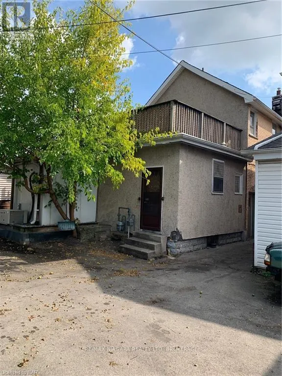 UPPER - 256 EAST MAIN STREET #upper