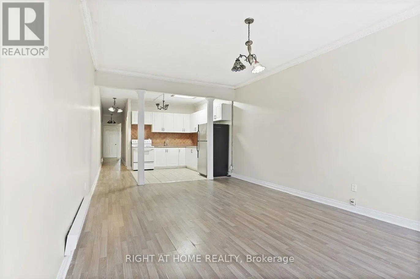 238 KING STREET E