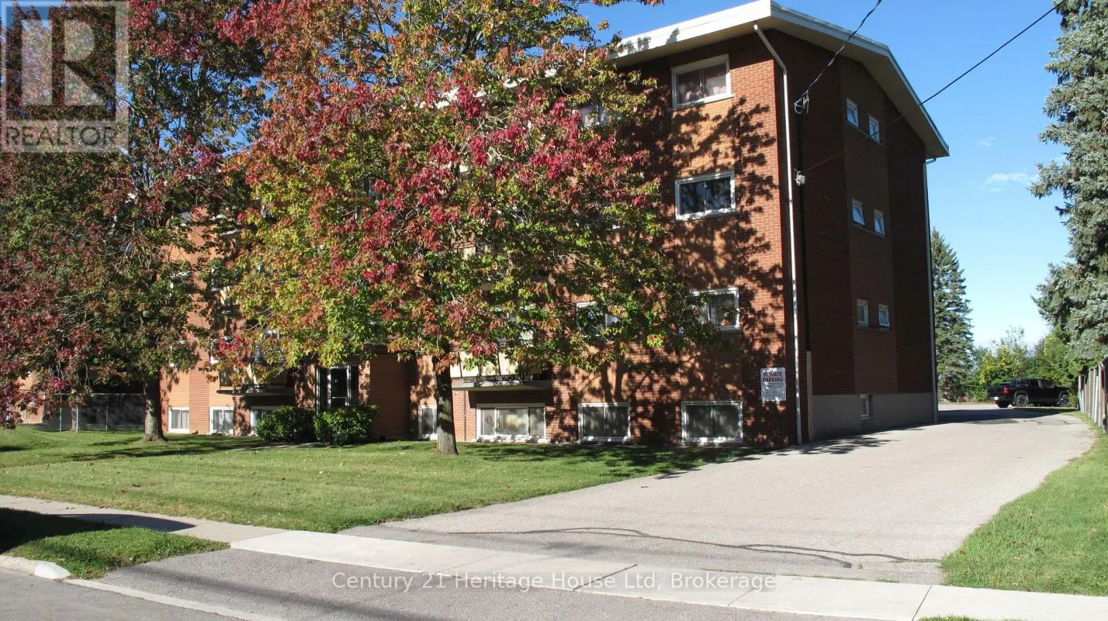 #9 - 16 BRANT AVENUE ##9