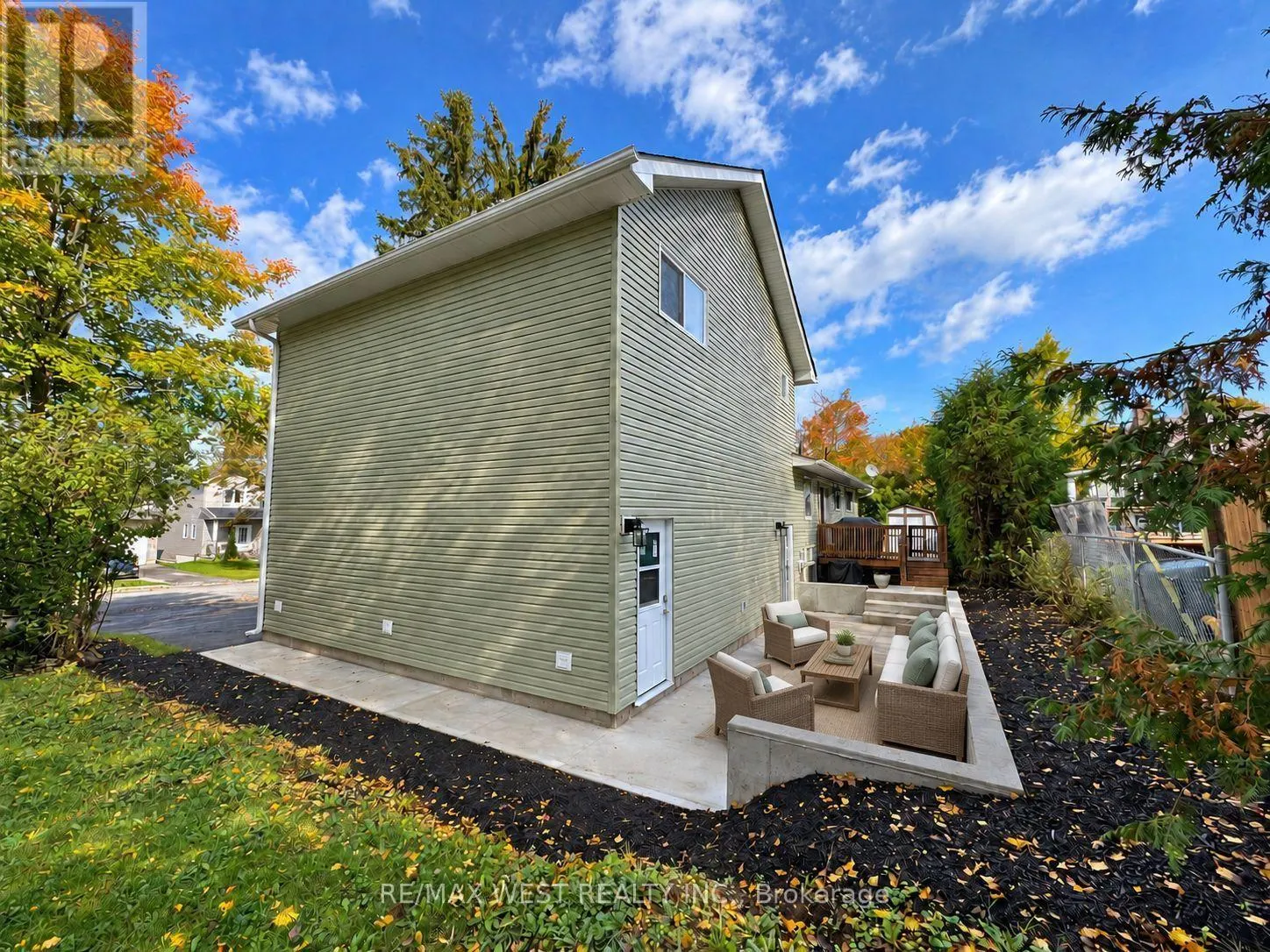 101 LORNE STREET