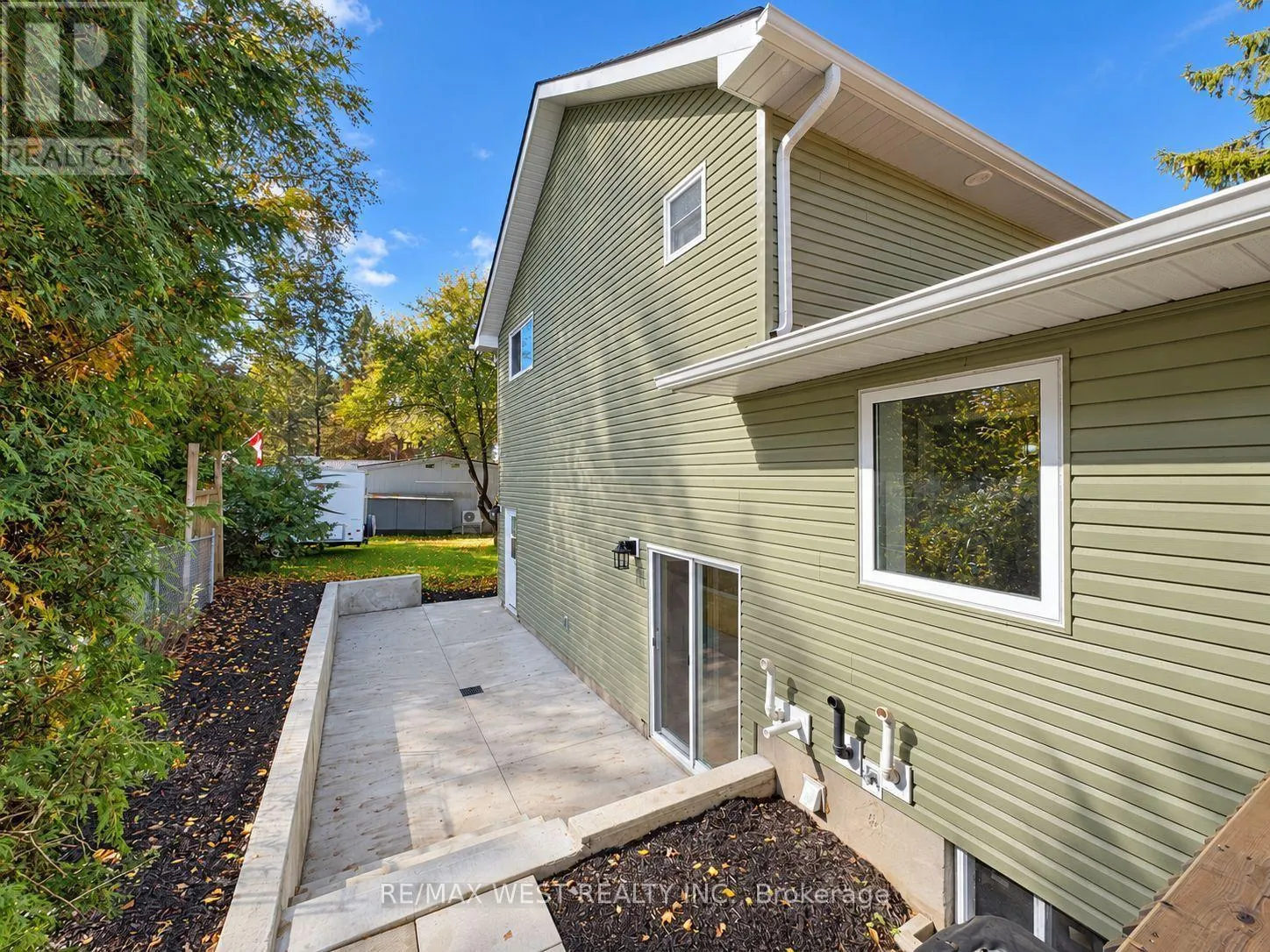 101 LORNE STREET