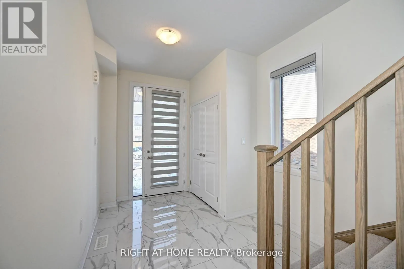 20 - 15 BLACKLOCK STREET
