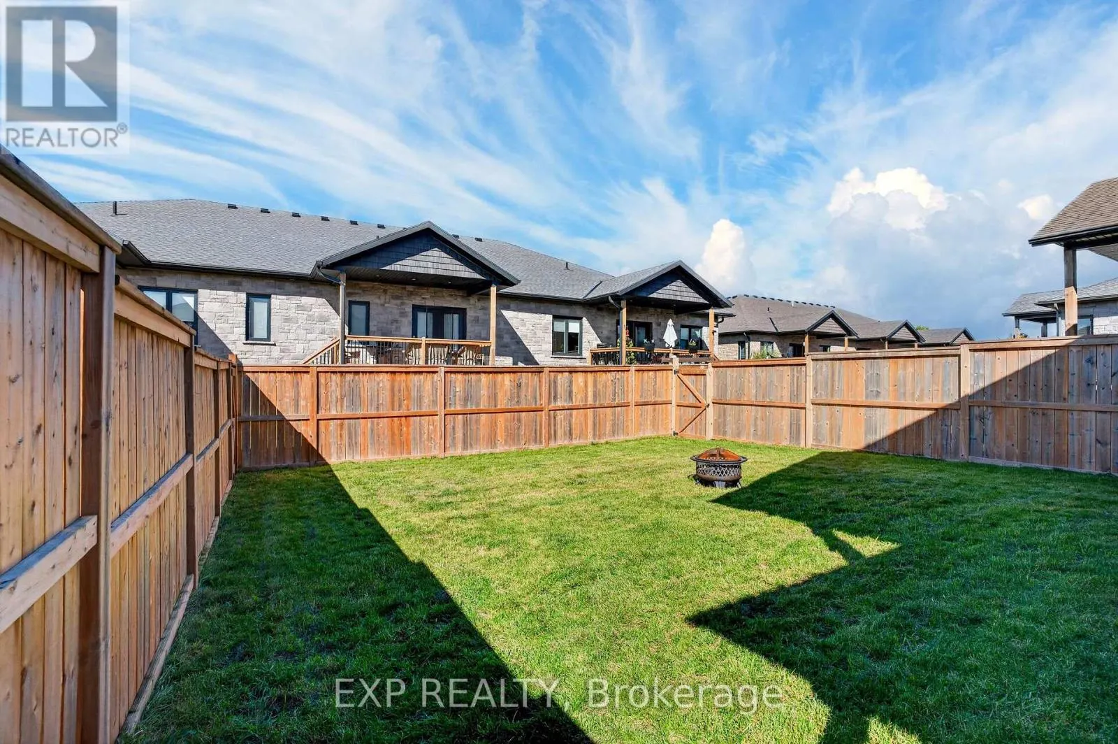 278 MCCOURT PLACE