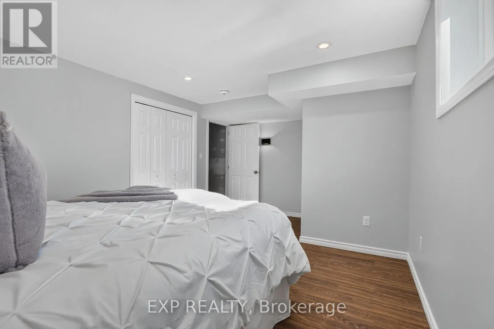 278 MCCOURT PLACE