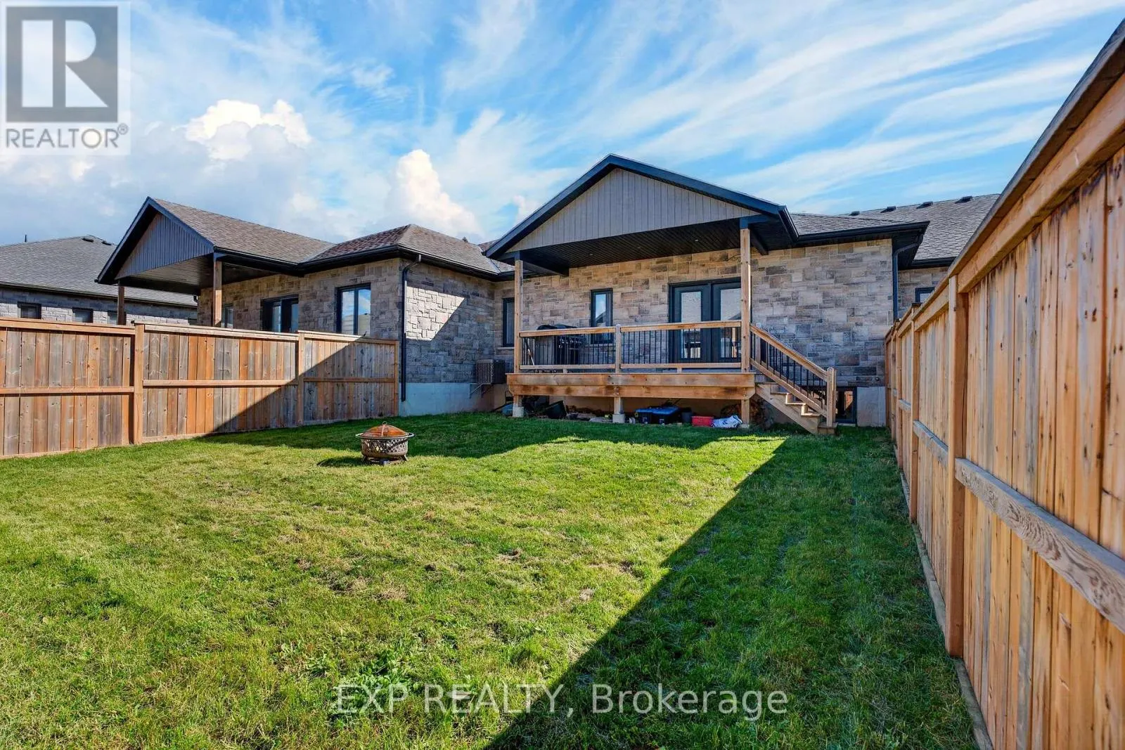 278 MCCOURT PLACE