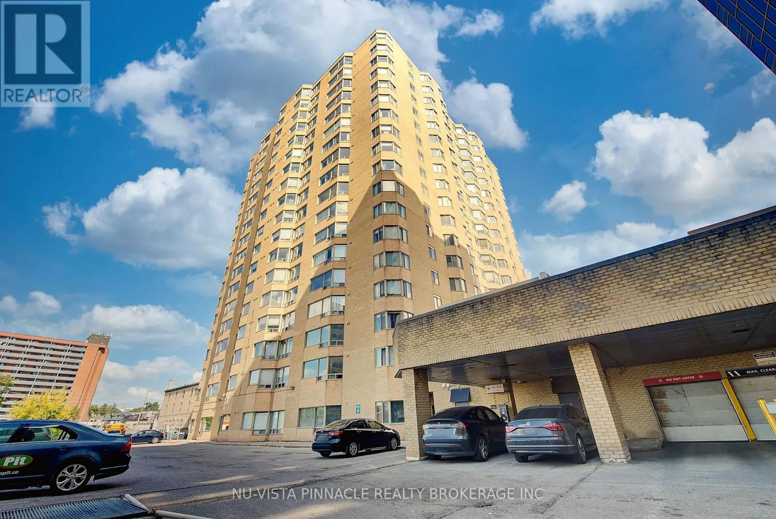 708 - 695 RICHMOND STREET S #708