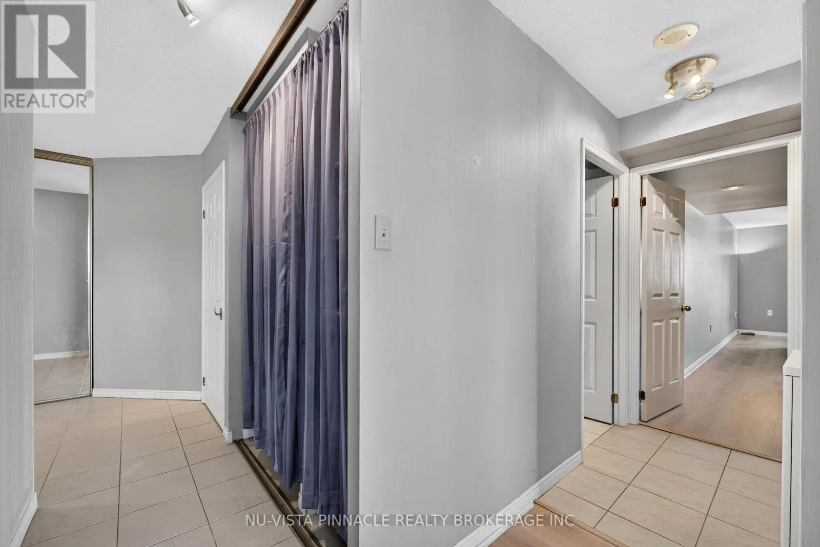 708 - 695 RICHMOND STREET S #708