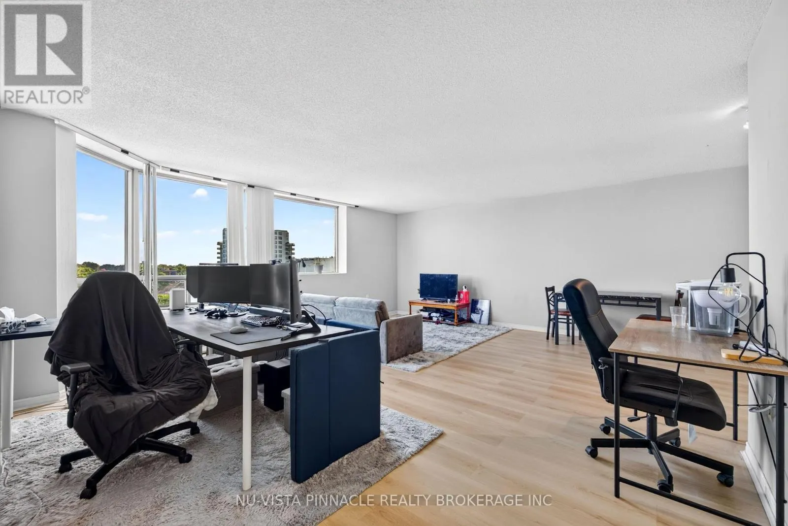 708 - 695 RICHMOND STREET S #708