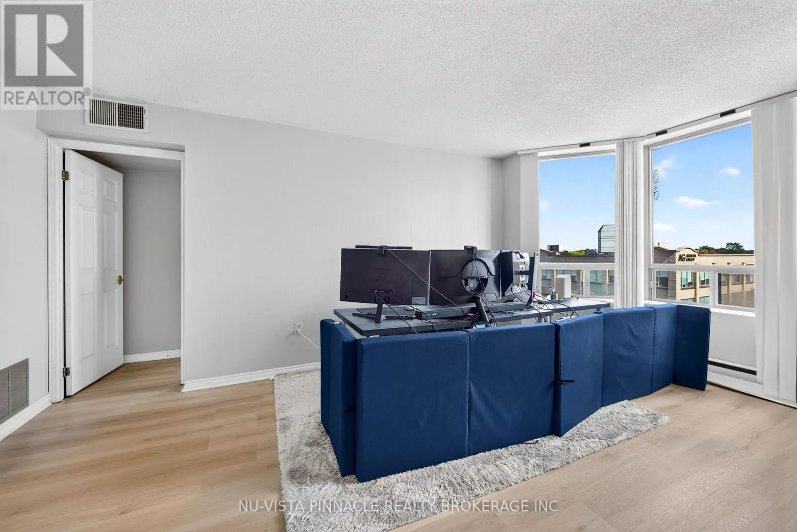 708 - 695 RICHMOND STREET S #708