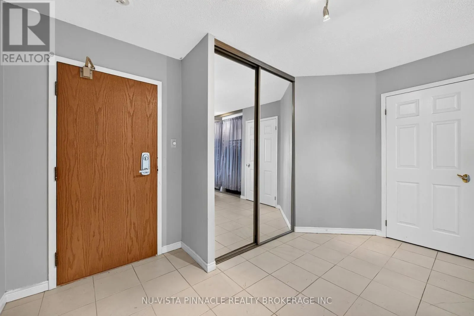 708 - 695 RICHMOND STREET S #708
