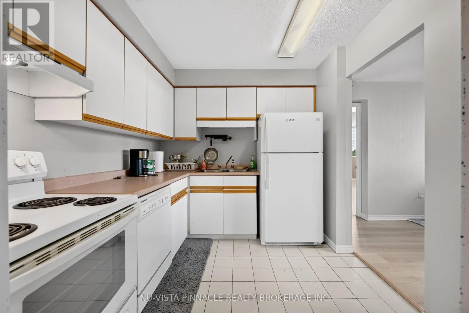 708 - 695 RICHMOND STREET S #708