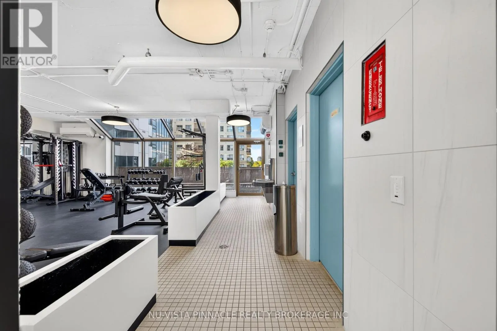 708 - 695 RICHMOND STREET S #708