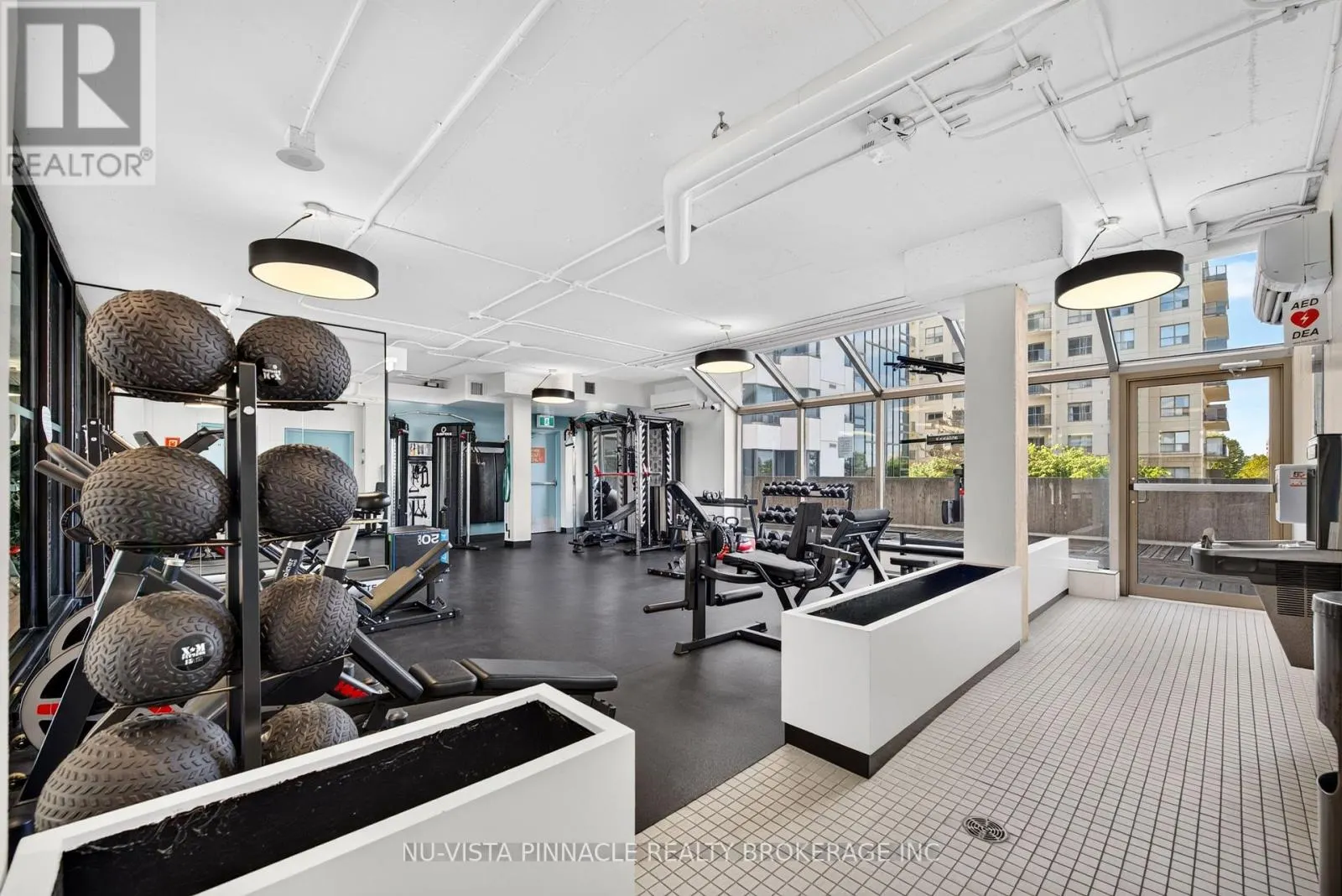 708 - 695 RICHMOND STREET S #708