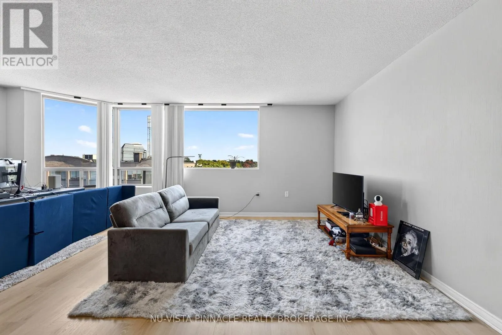 708 - 695 RICHMOND STREET S #708