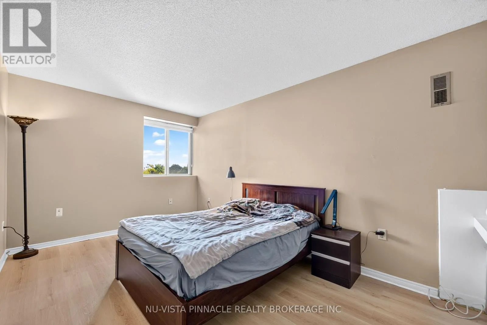 708 - 695 RICHMOND STREET S #708