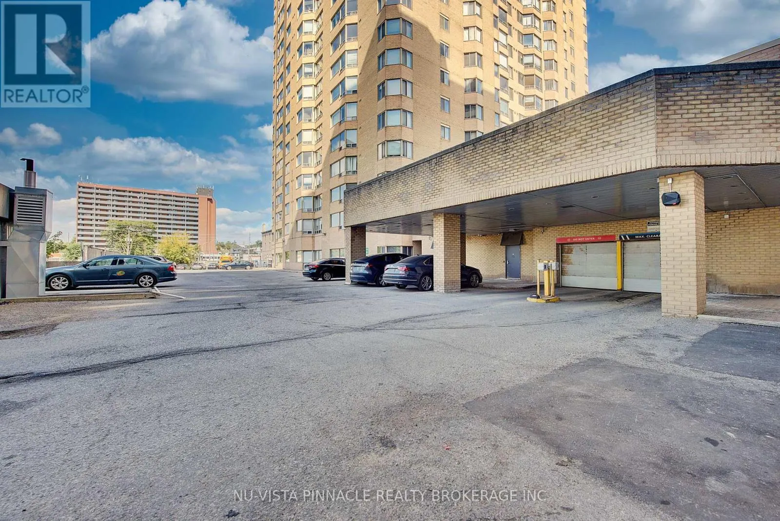 708 - 695 RICHMOND STREET S #708