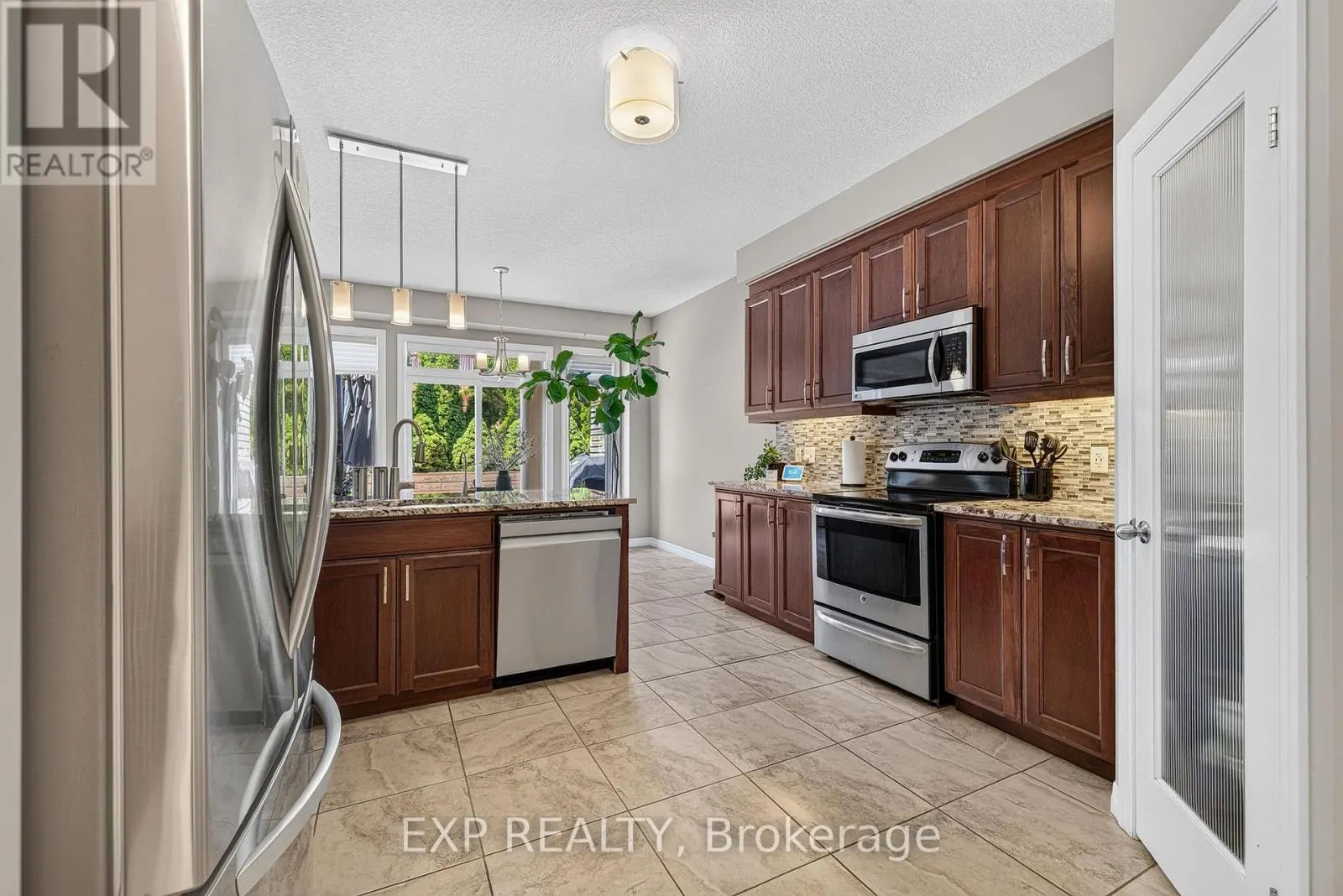 522 WOODBINE AVENUE