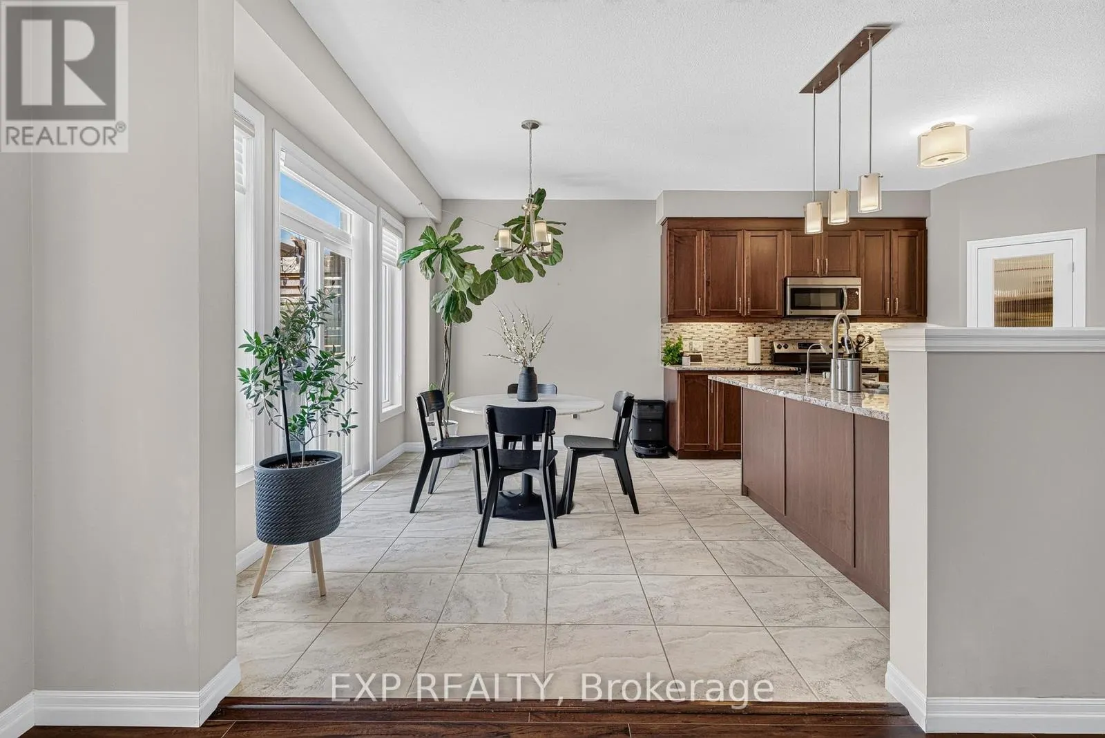 522 WOODBINE AVENUE