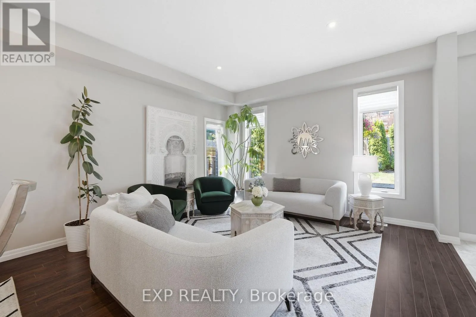 522 WOODBINE AVENUE