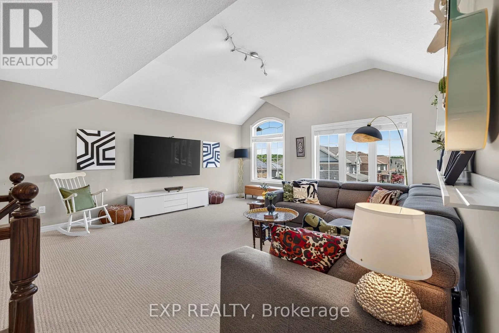522 WOODBINE AVENUE
