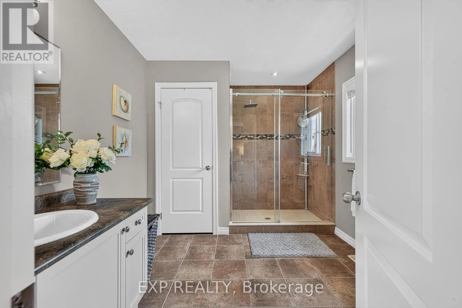 522 WOODBINE AVENUE