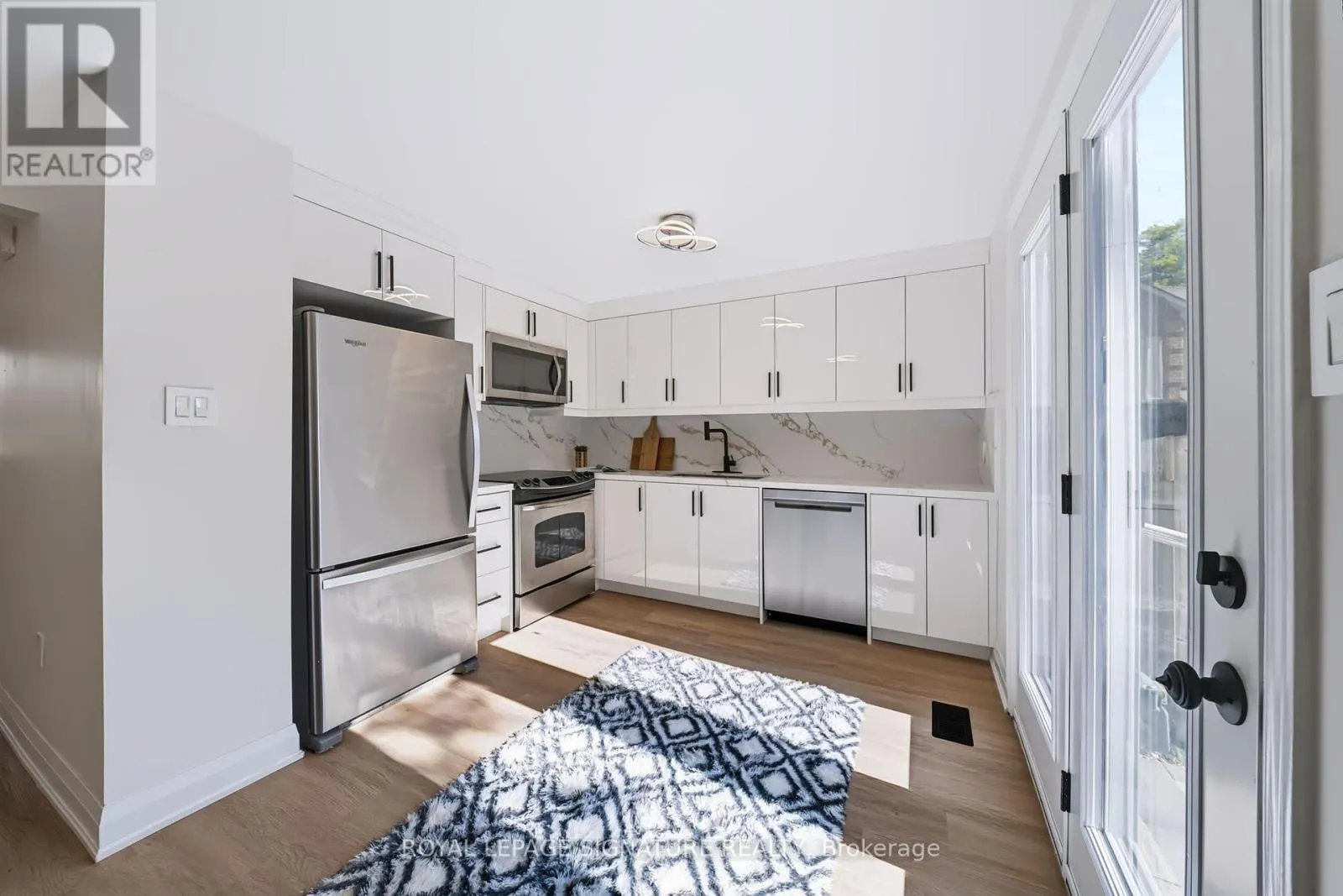 43 - 180 MARKSAM ROAD