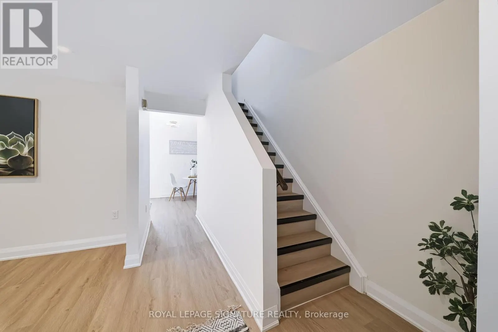 43 - 180 MARKSAM ROAD