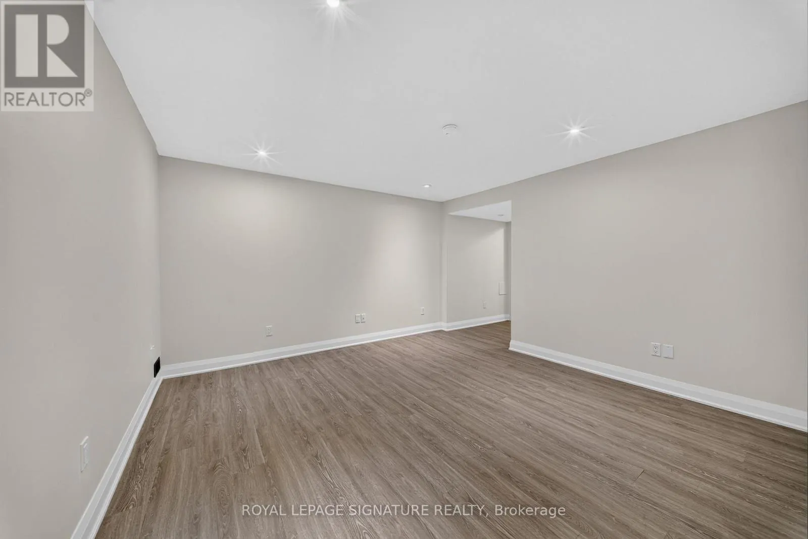 43 - 180 MARKSAM ROAD
