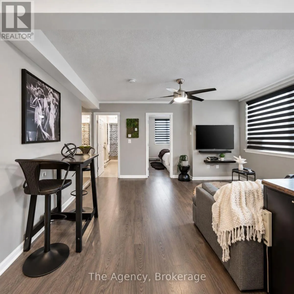 2 - 4538 HURON STREET #2