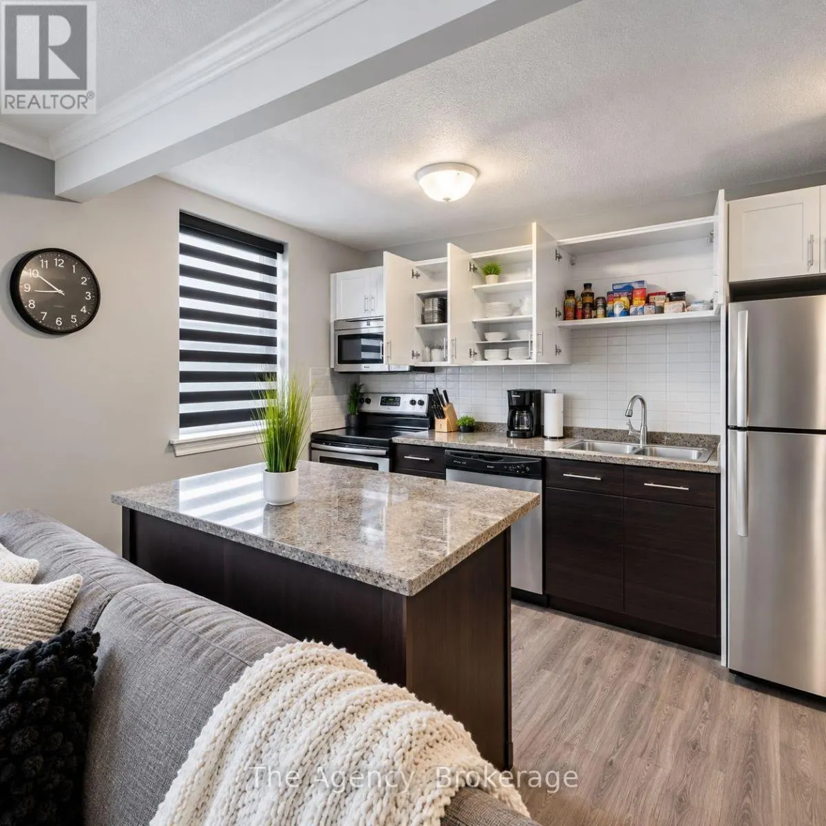 2 - 4538 HURON STREET #2