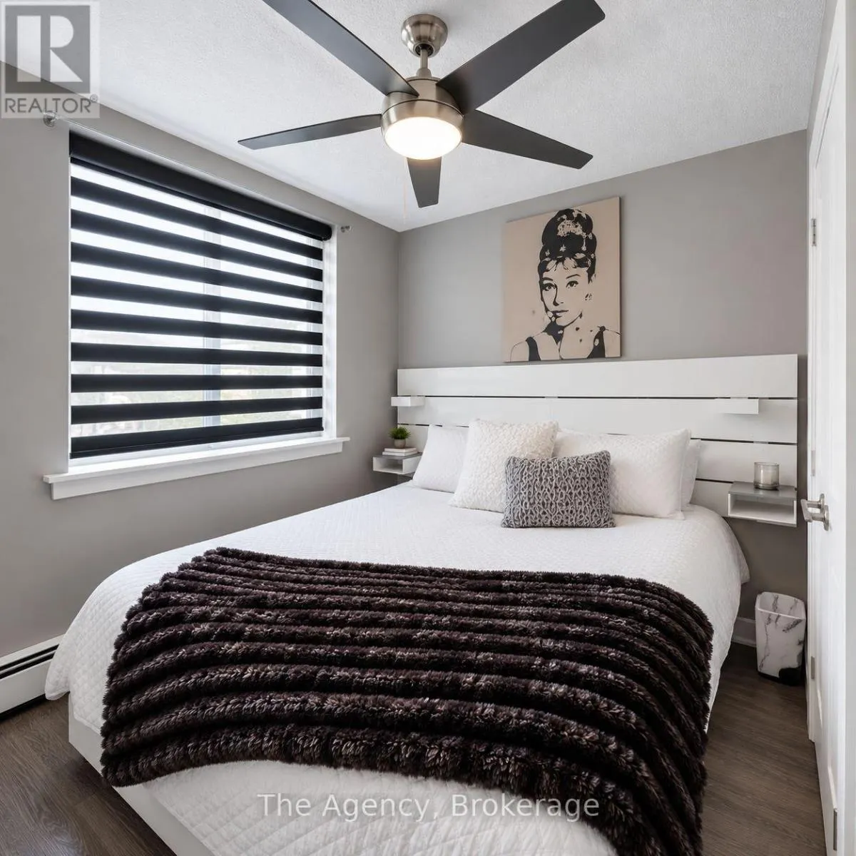 8 - 4538 HURON STREET #8