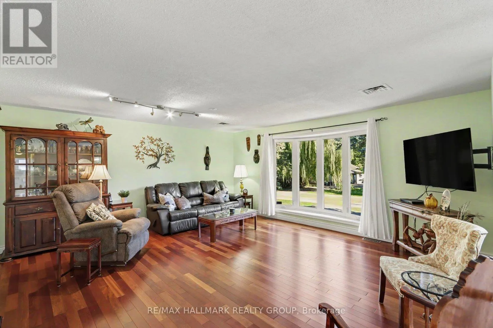 26 WHIPPOORWILL DRIVE