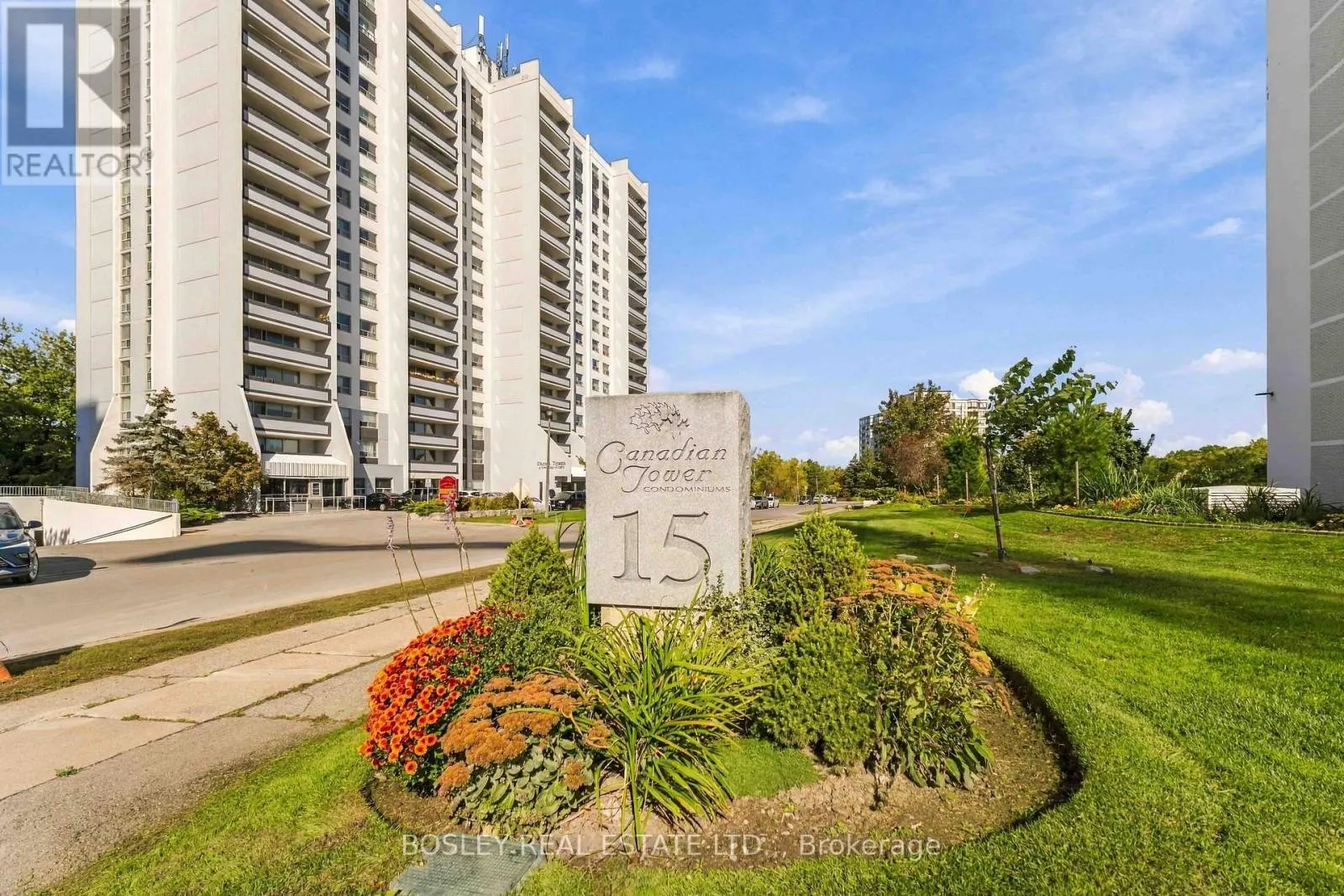 801 - 15 TOWERING HEIGHTS BOULEVARD #801
