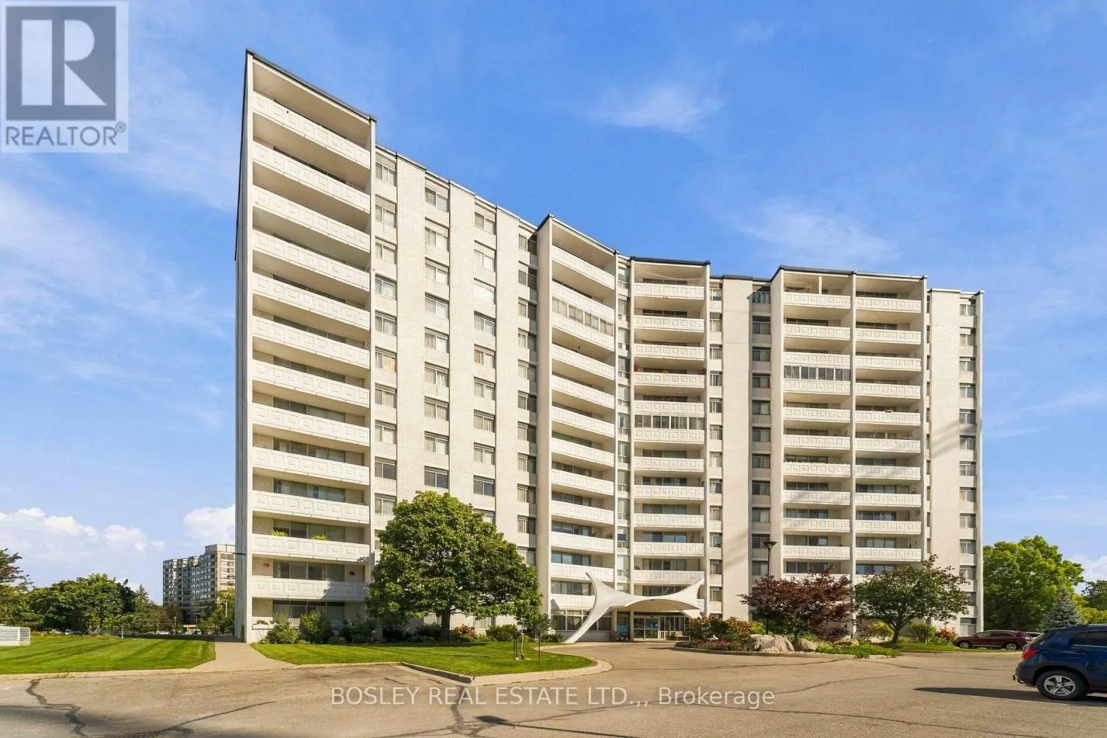 801 - 15 TOWERING HEIGHTS BOULEVARD #801